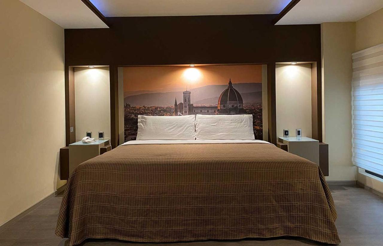 Queen Room Spa Bath,1162103583:JPEG