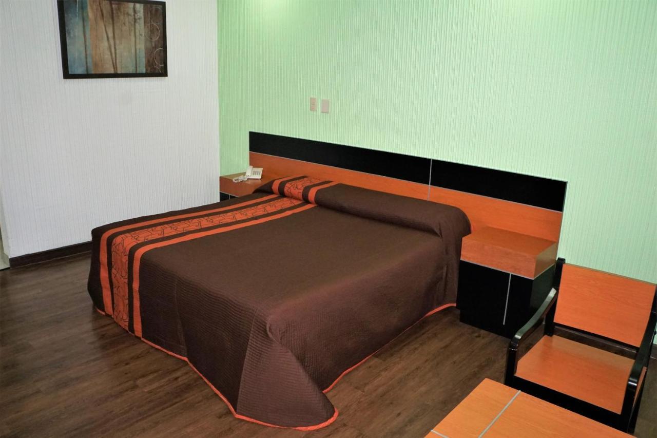 Deluxe Room,1311410329:JPEG
