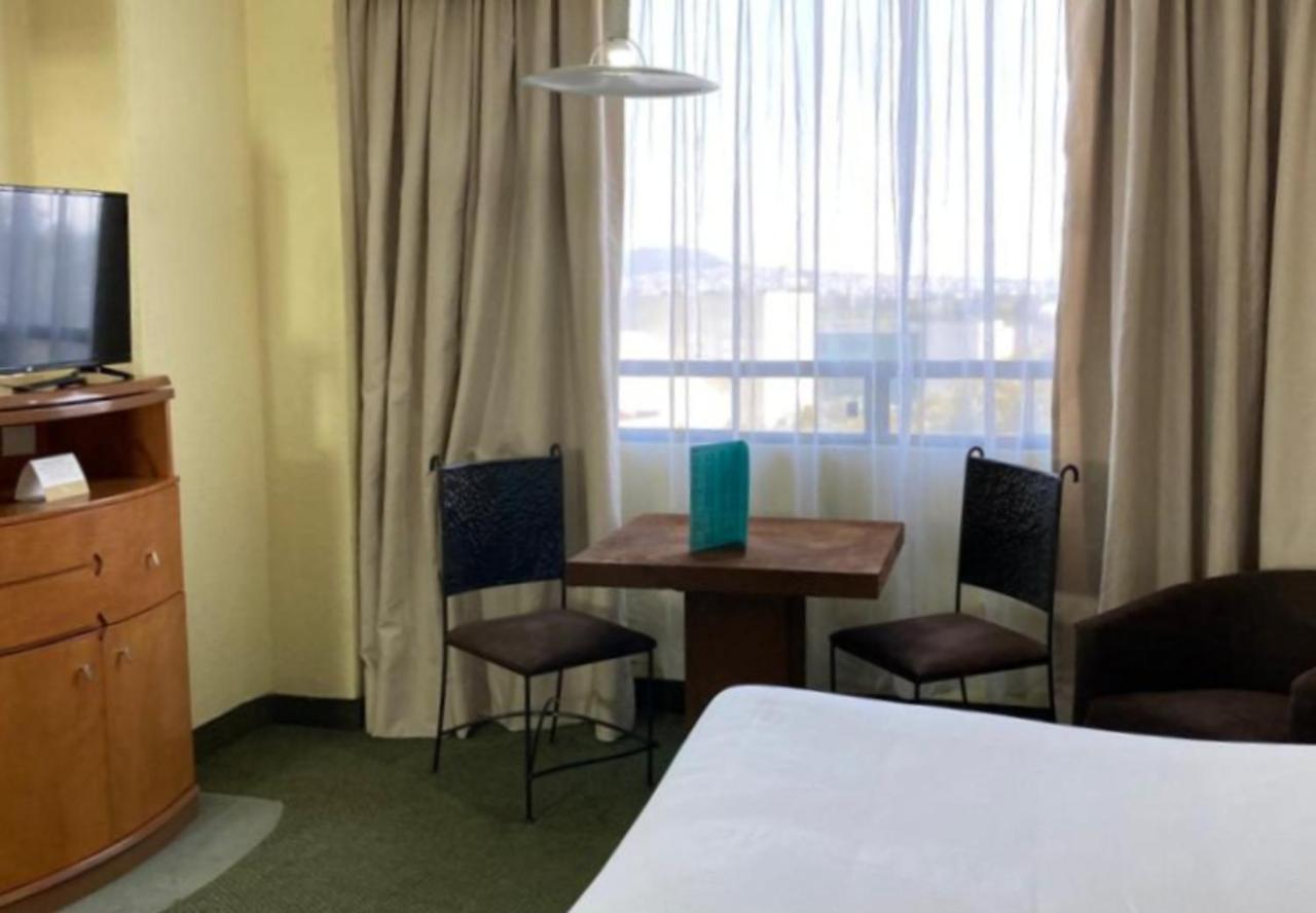 Deluxe King Room,1346325695:JPEG