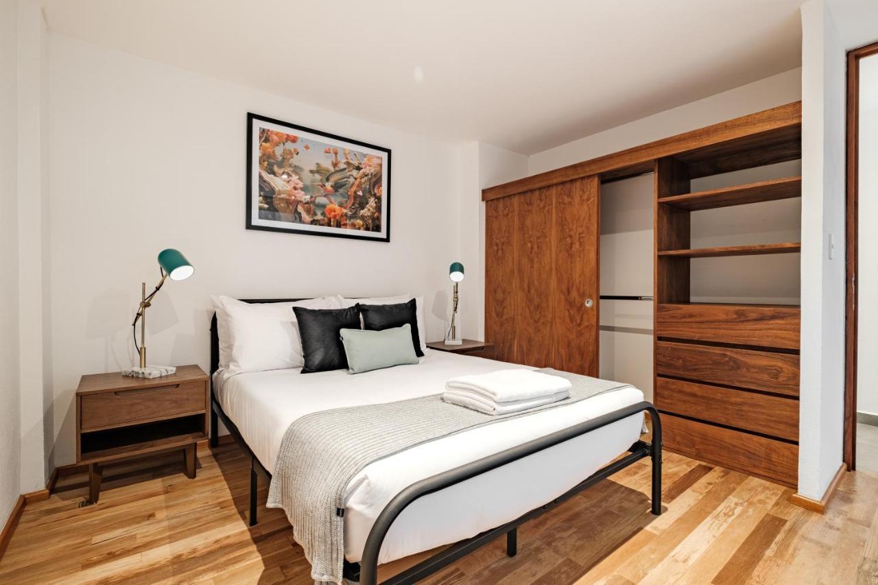 Two-Bedroom Apartment,1486145650:JPEG