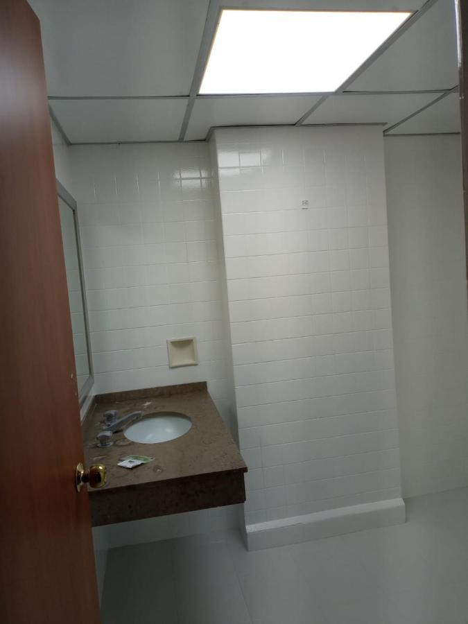 Twin Room,1488900310:JPEG