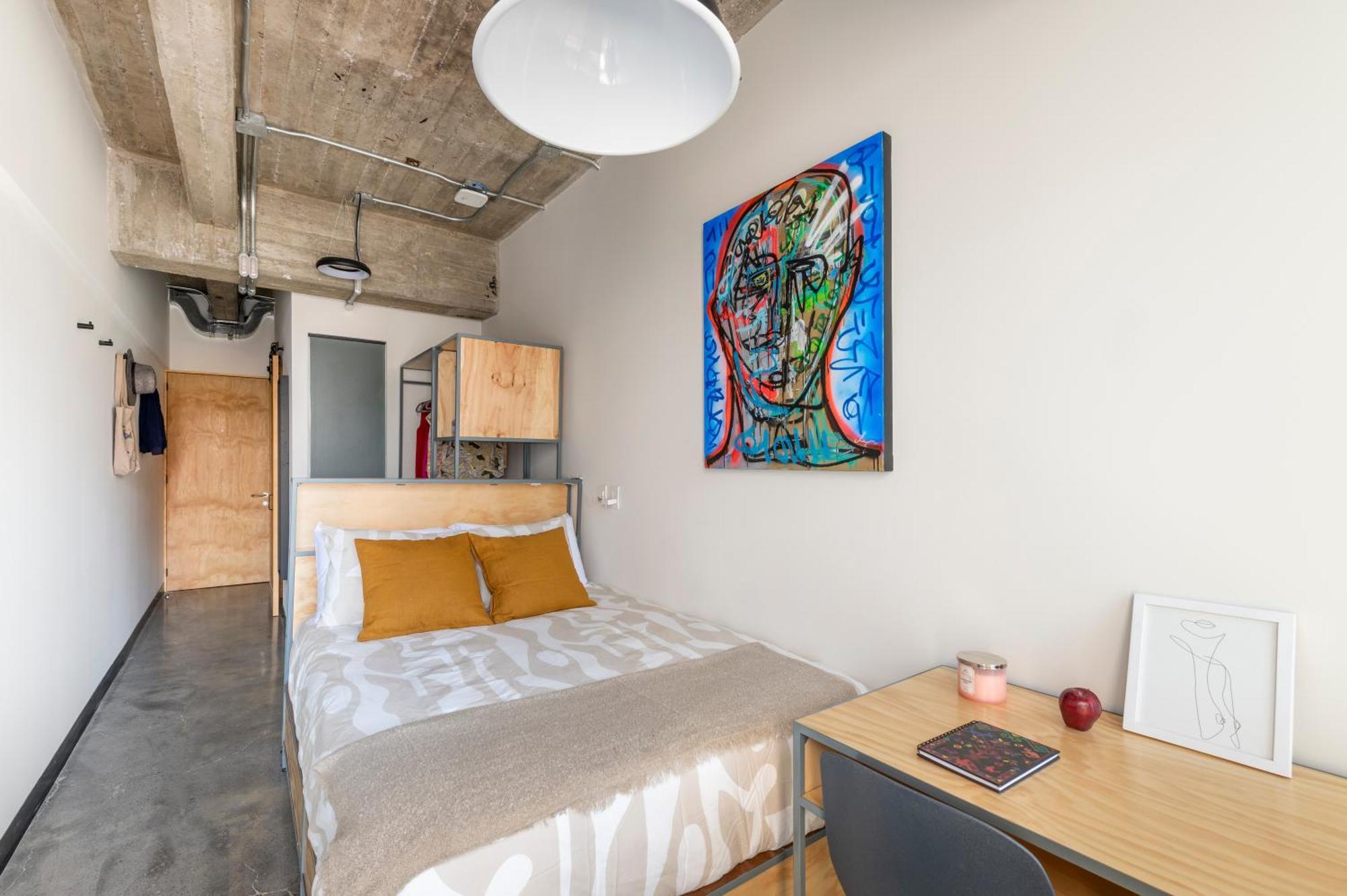 Double Room,1549297306:JPEG