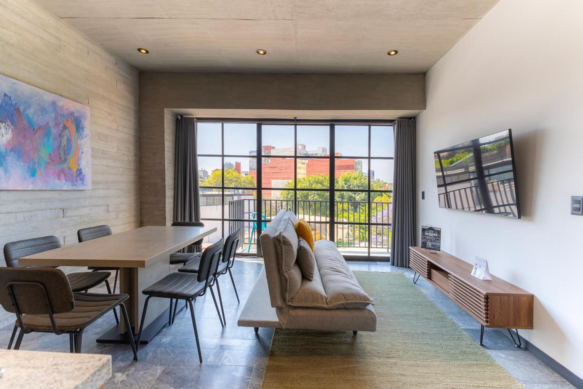 Deluxe Apartment Balcony,1573594811:JPEG