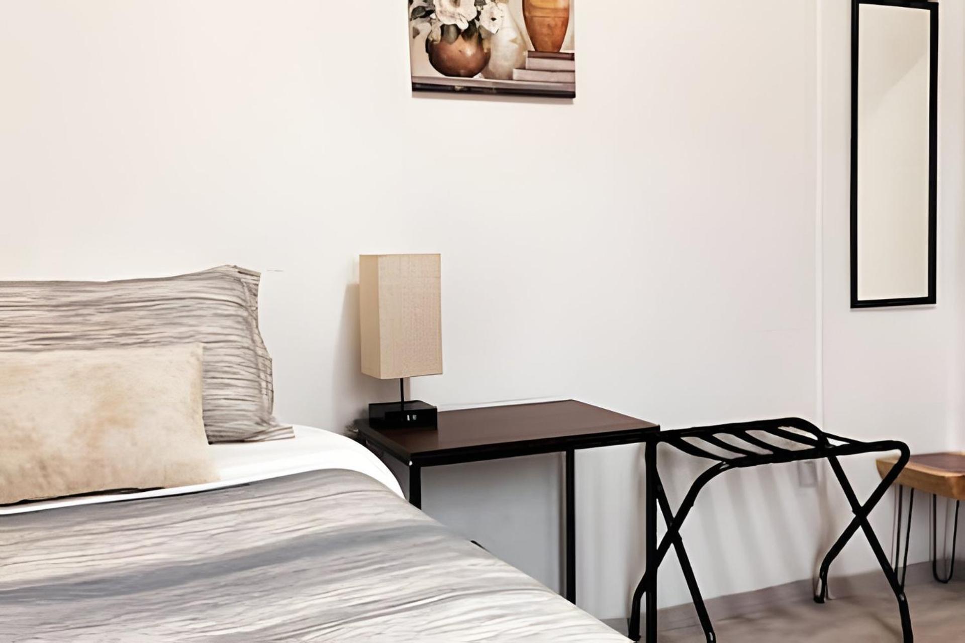 Single Room,1586717629:JPEG