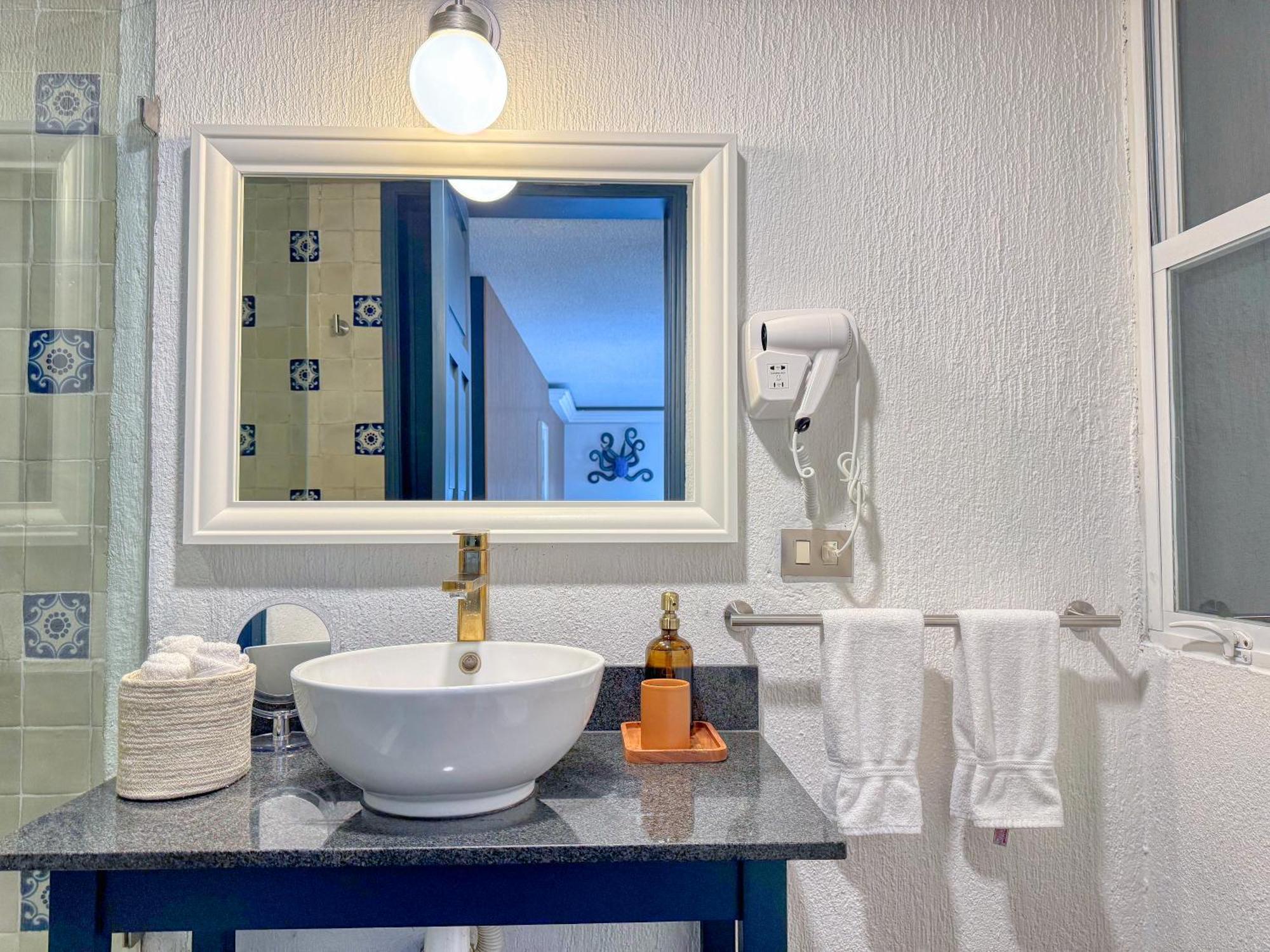 Suite Balcony,1635681980:JPEG