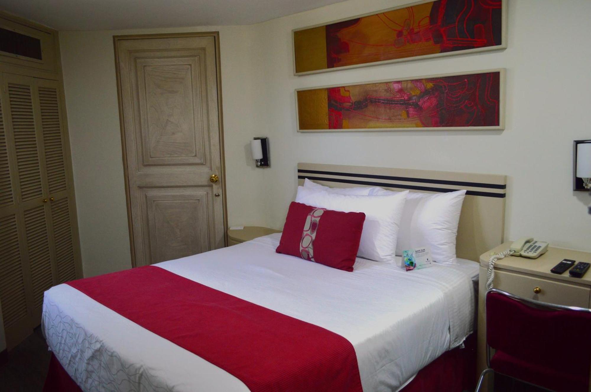 Small Single Room,1668052876:JPEG