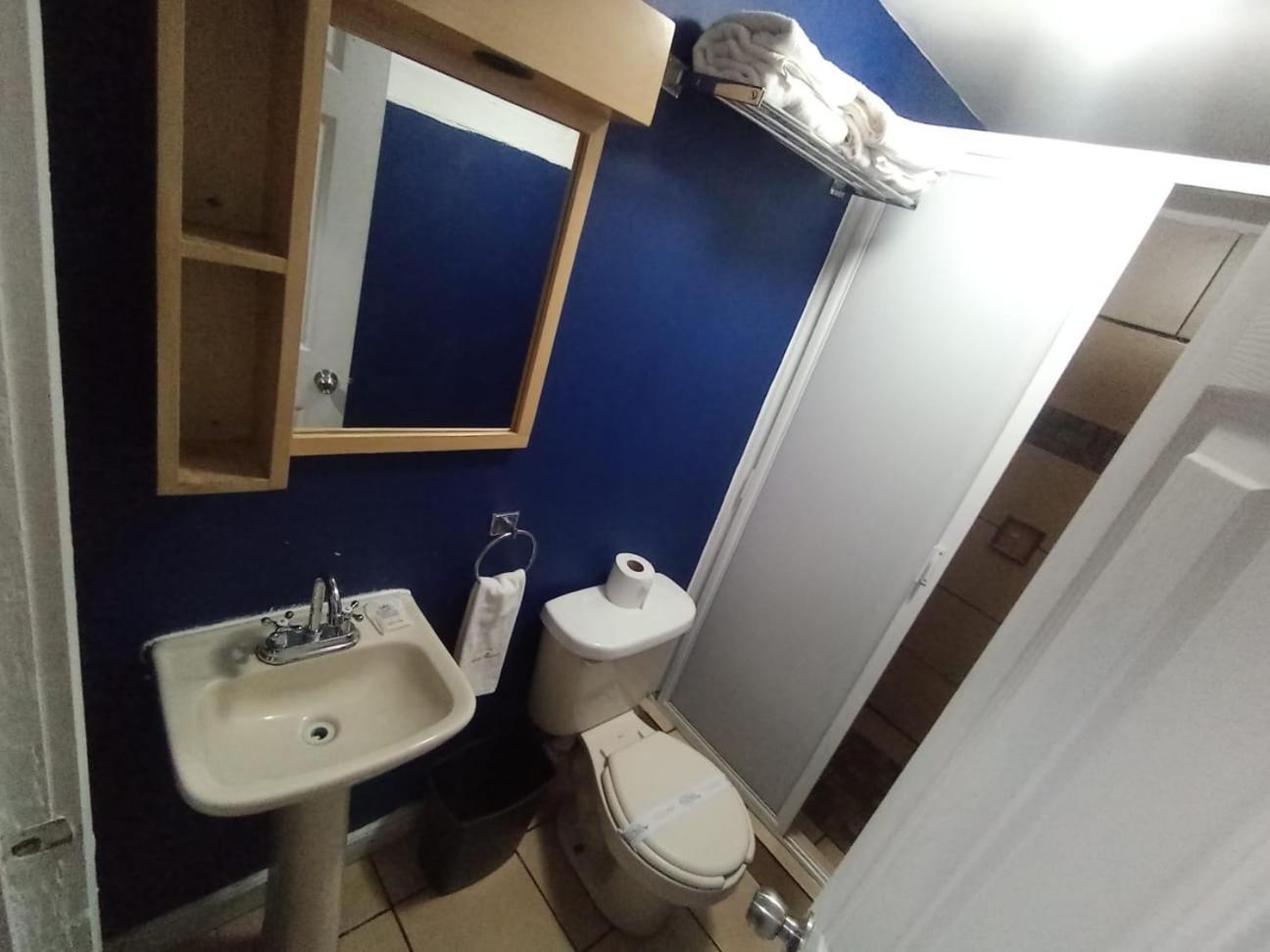 Family Room,1742833608:JPEG