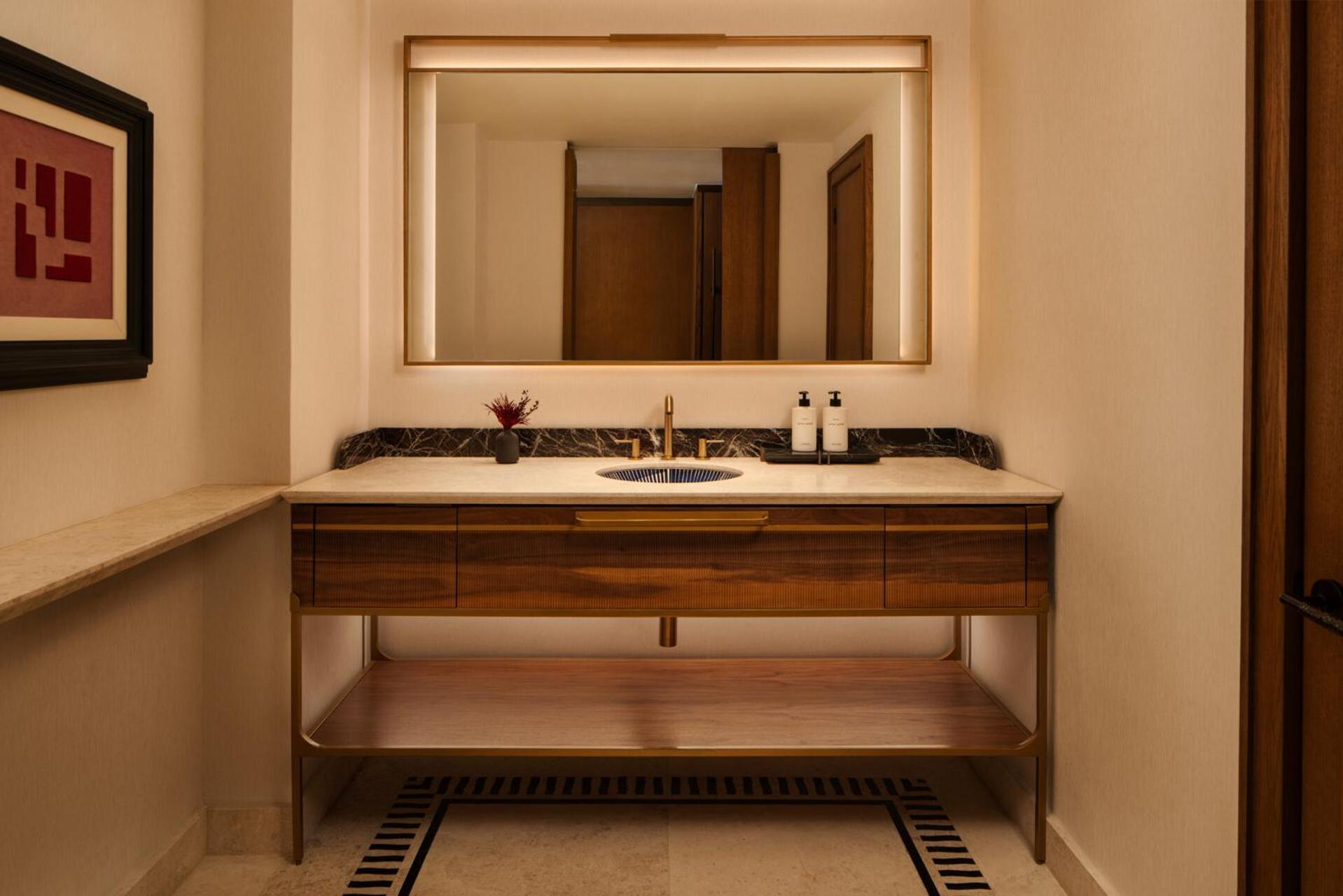 One-Bedroom Suite,1765583337:JPEG