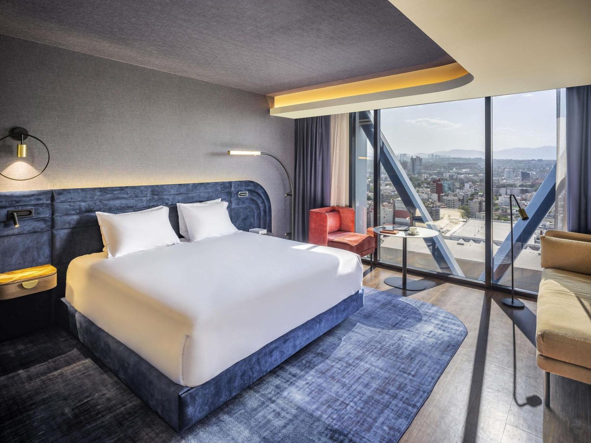 Superior King Suite,1771309092:JPEG