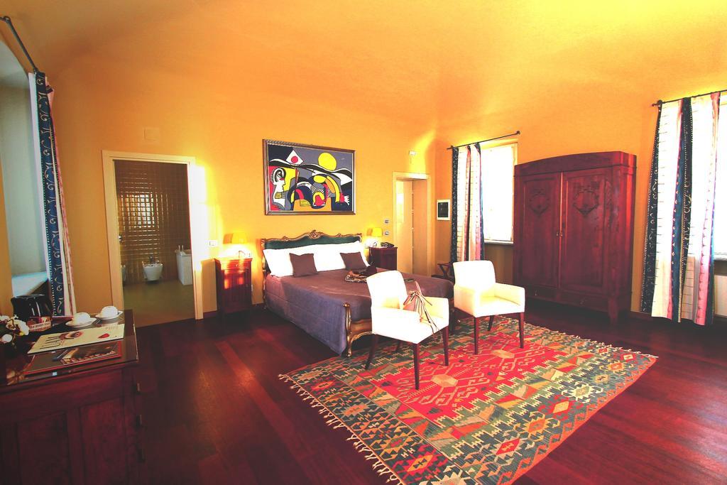 Standard Single Room,683534691:JPEG
