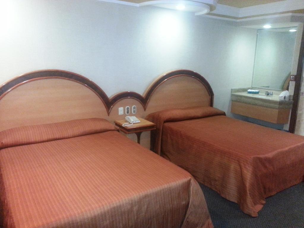 Double Room Two Double Beds,432894240:JPEG