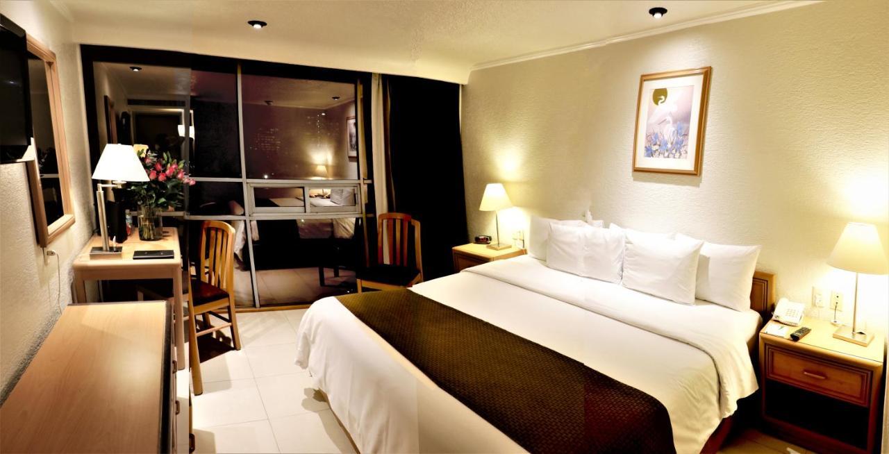 King Room,1432403977:JPEG