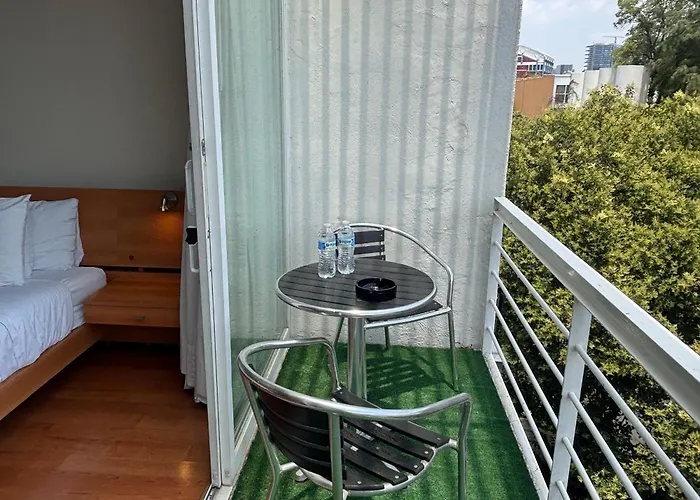 Lombardo Suites
