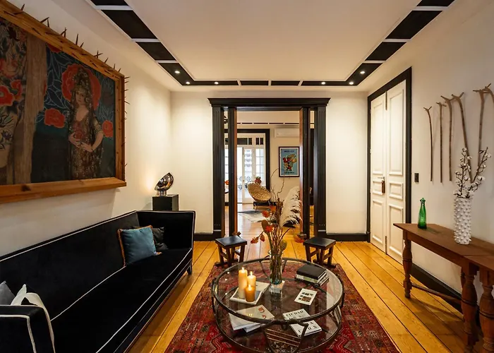 La Valise , Member Of Small Luxury s